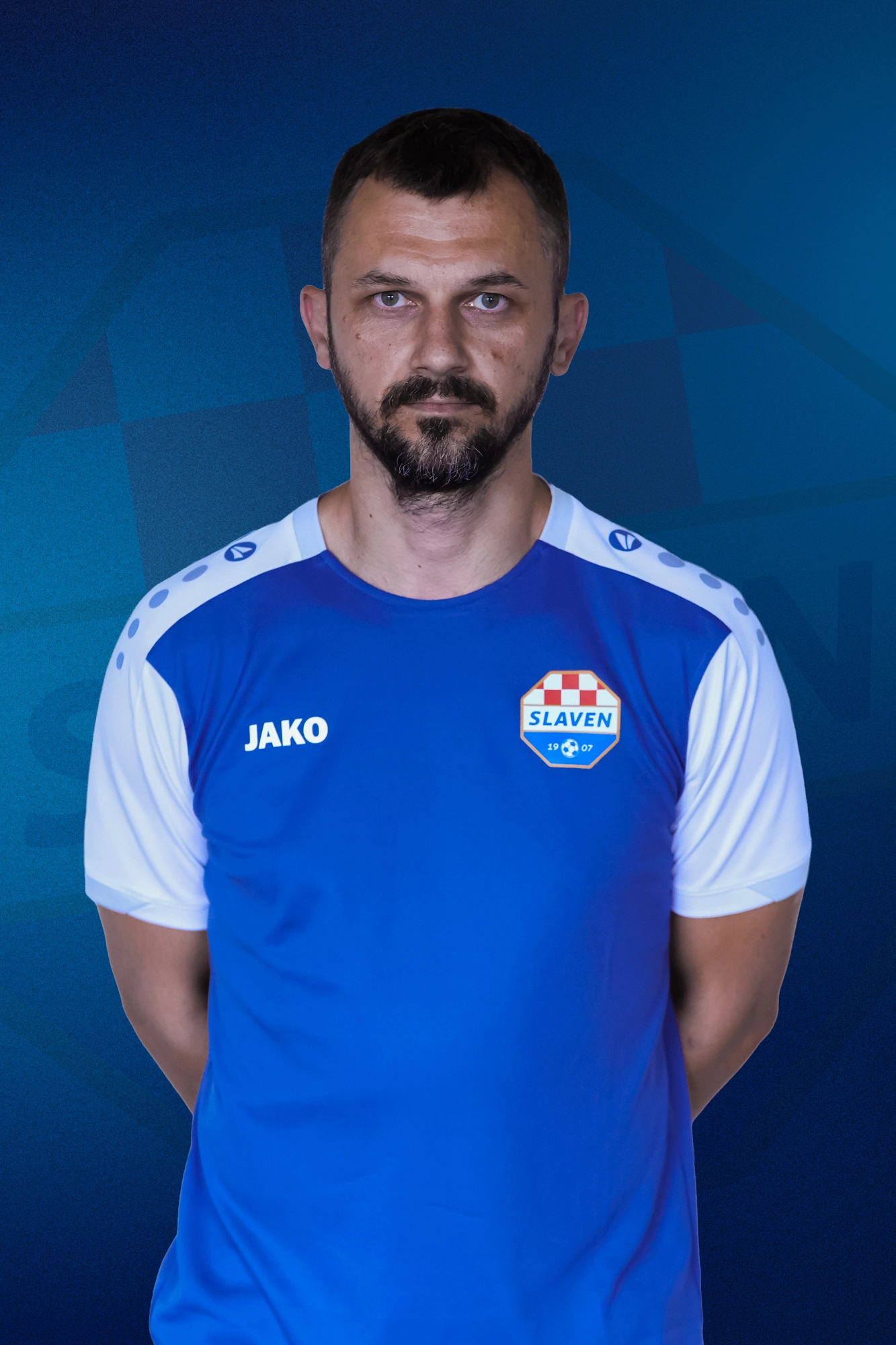 Dr. Igor Mraz